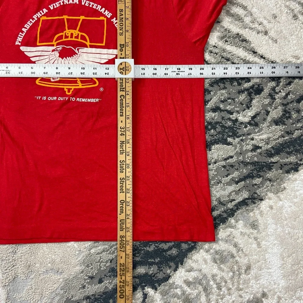 Vintage 80s Screen Stars T Shirt Sz L Red Philadelphia Vietnam‎ Veterans True